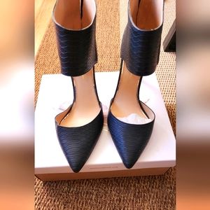 Jessica Simpson black shoes